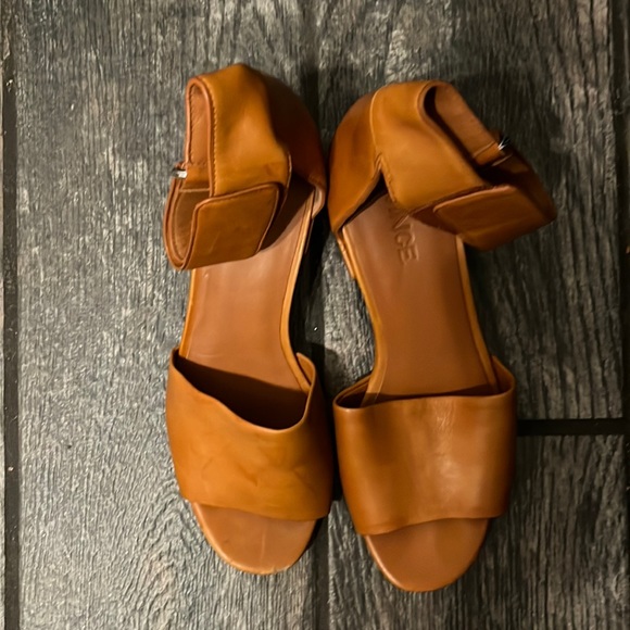 Vince Shoes - Vince ankle strap sandals